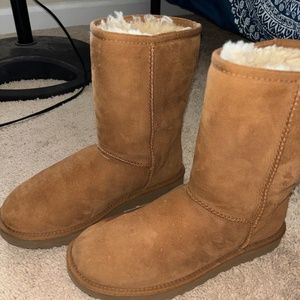 UGGs